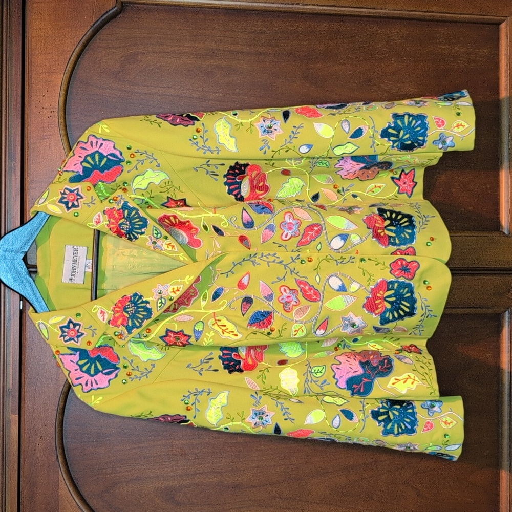 John Meyer Of Norwich Women's Vintage Embroidered Blazer
